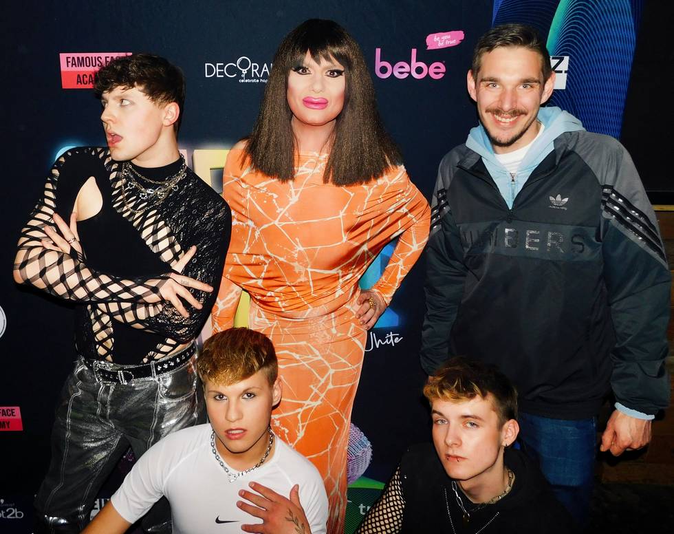 Irrenhouse, Queer Paradise