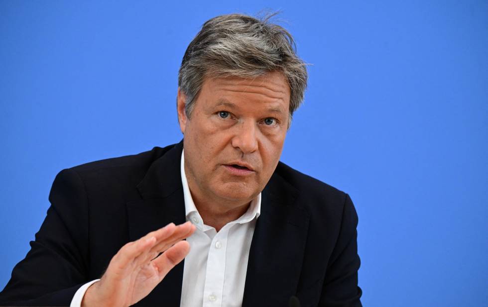 FILES-GERMANY-POLITICS-PARLIAMENT