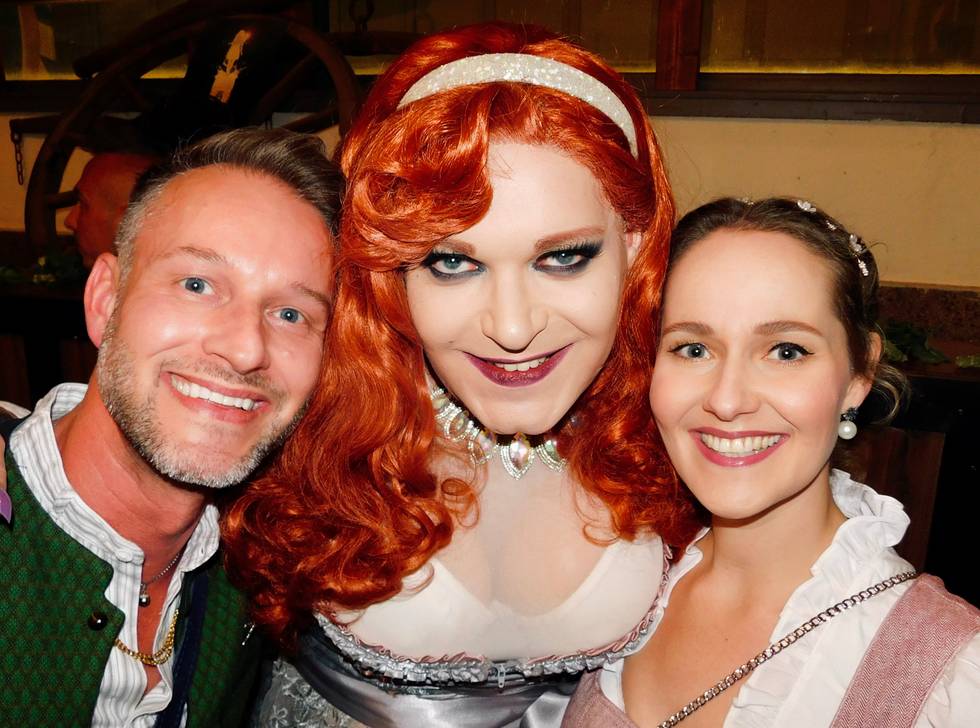 Sebastian Estelle Mädel Queerwiesn 2025 Oktober.jpg