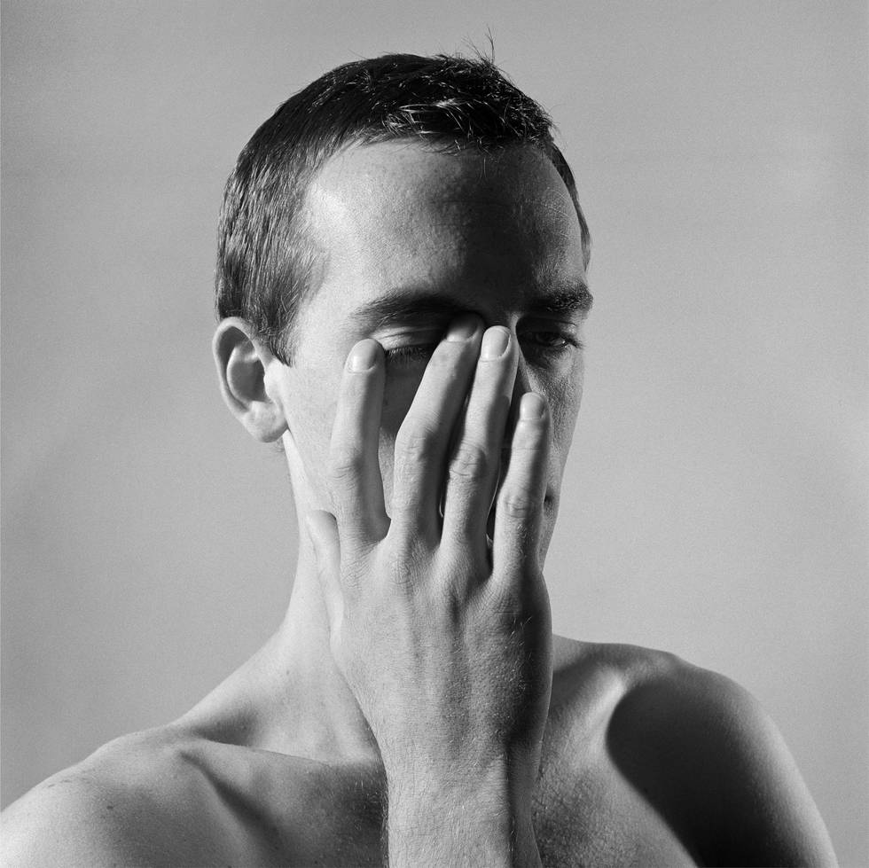 _Gropius-Bau_109346_gb26_hujar_david_wojnarowicz_with_hand_touching_eye.jpg