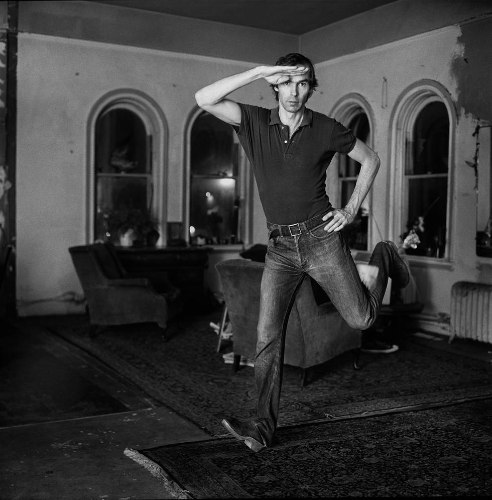 _Gropius-Bau_109345_gb26_hujar_self_portrait_jumping_I.jpg