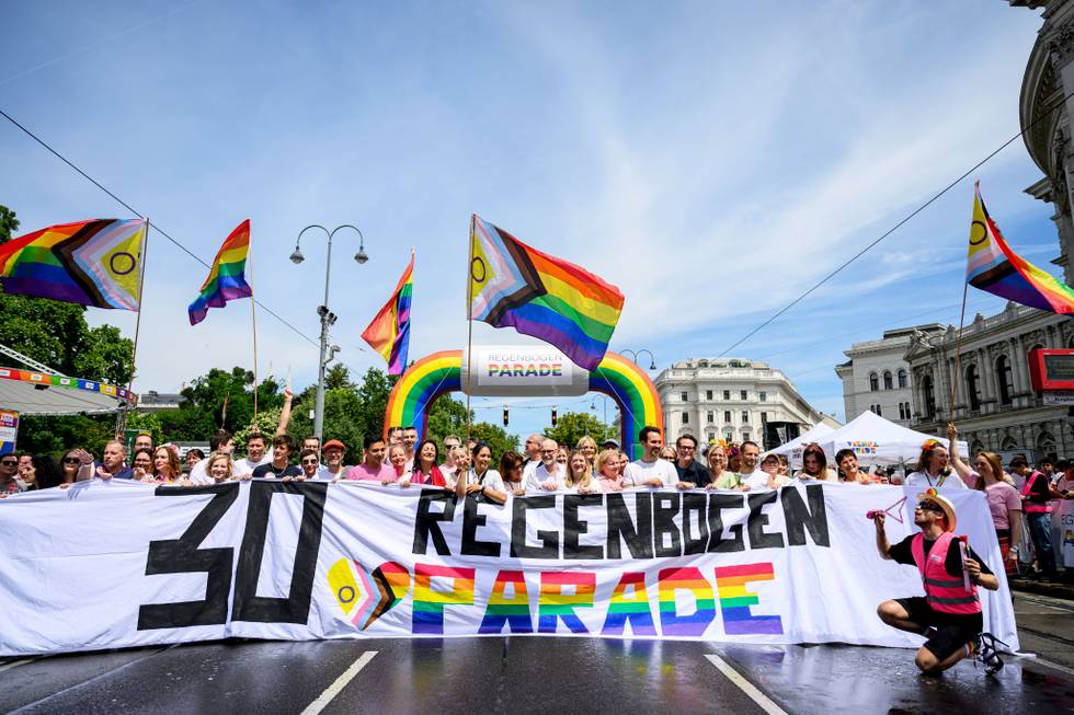 AustriaPrideParadeRightsLgbtq_1_AFP.jpg