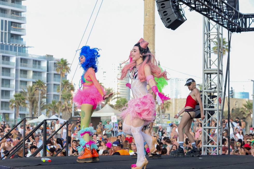 IsraelTelAvivPrideParade2_3_AFP.jpg