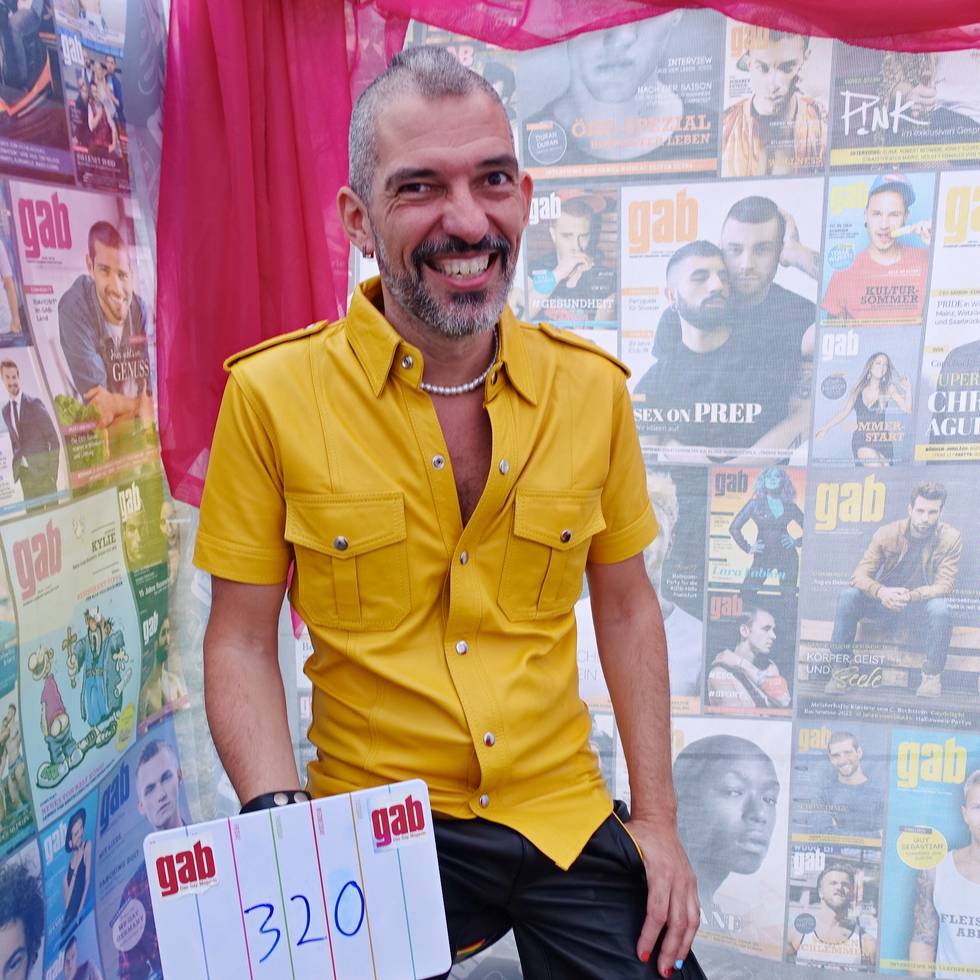 Covermodel_26-320.JPG