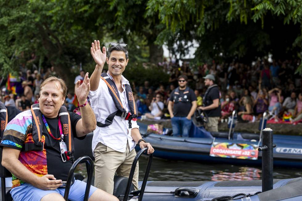 CanalParadeFromTheBoatThroughAmsterdamCanals_Jetten_AFP.jpg