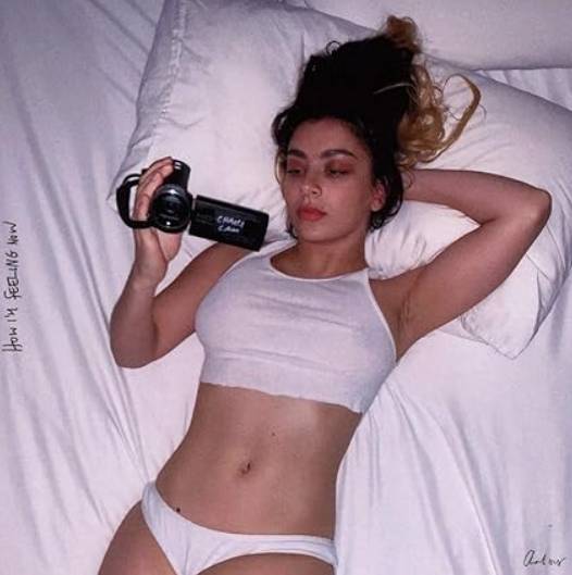 Charli XCX .png