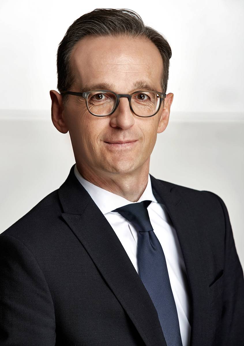 Heiko Maas Style / Amazon und Google erhalten Einblick auf private