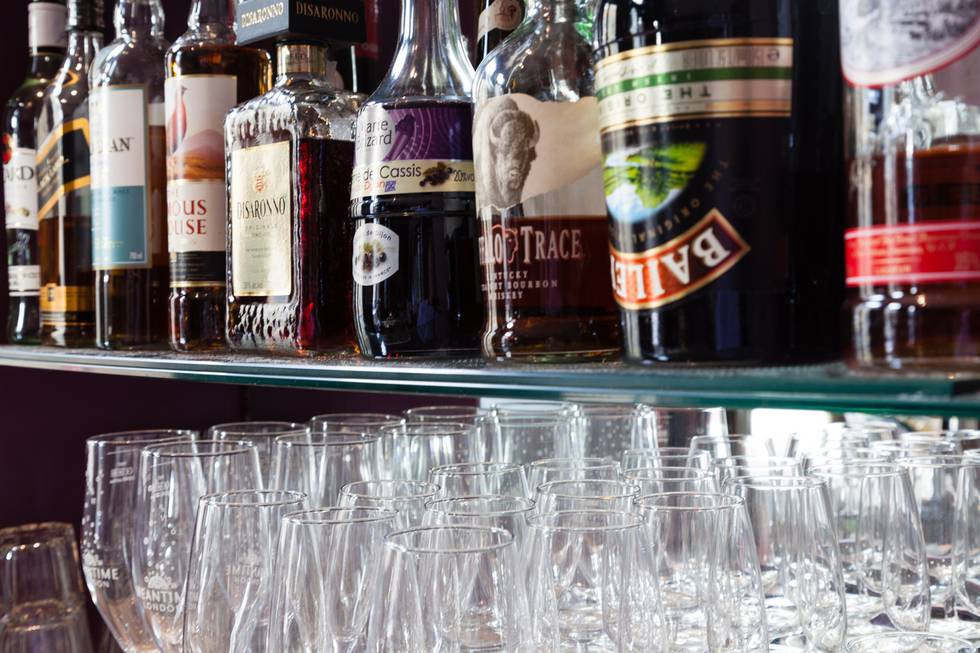 Schnaps Bar