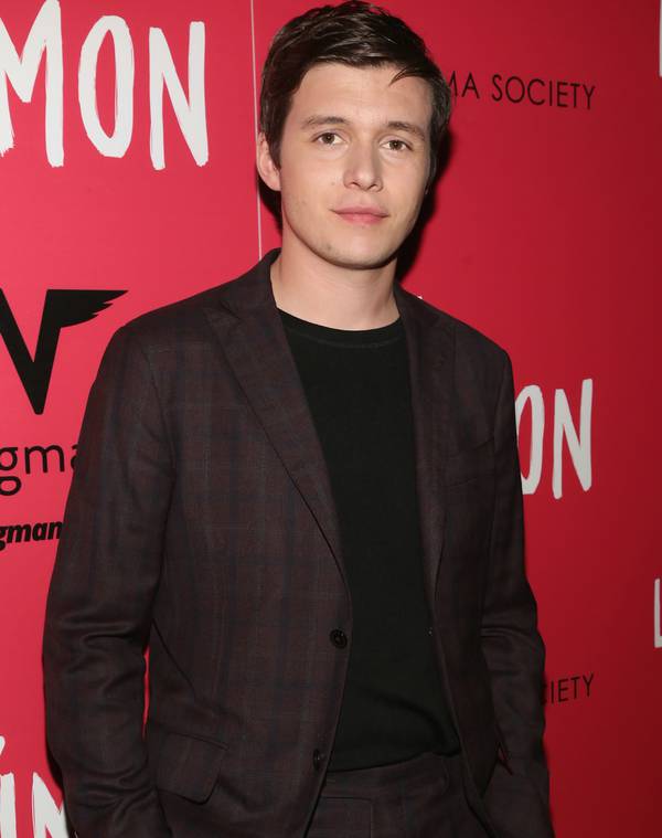 Nick Robinson Seine Sexuelle Identitat Manner