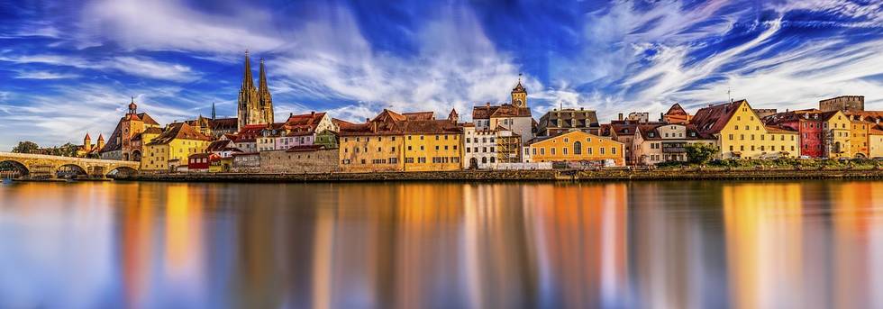regensburg-2646143_1280.jpg