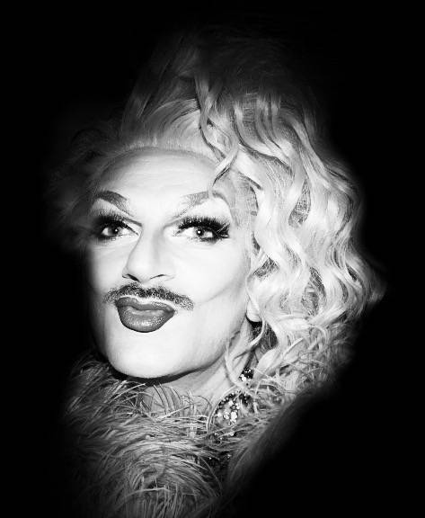 gloria (1).jpg