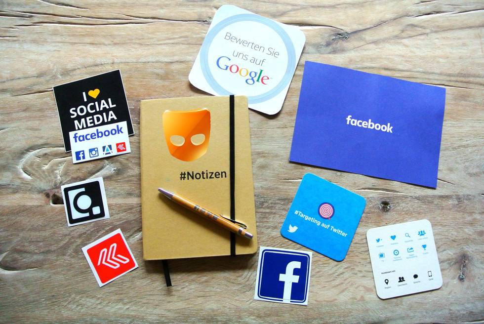SocialMedia