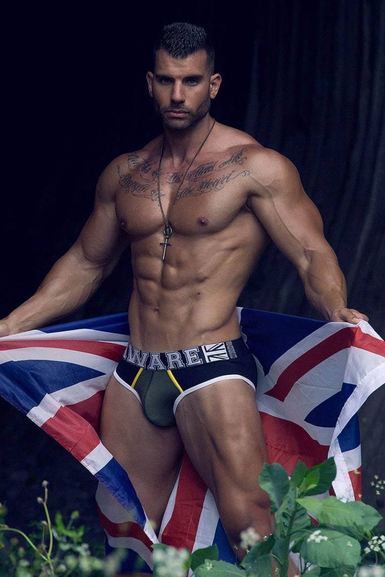 ADRIÁN