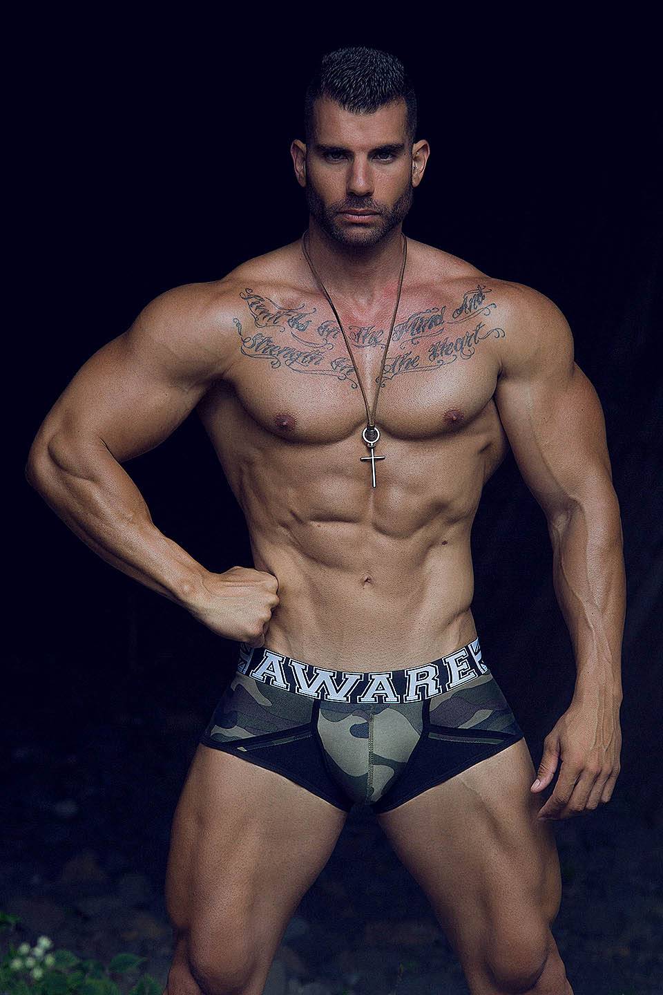 ADRIÁN