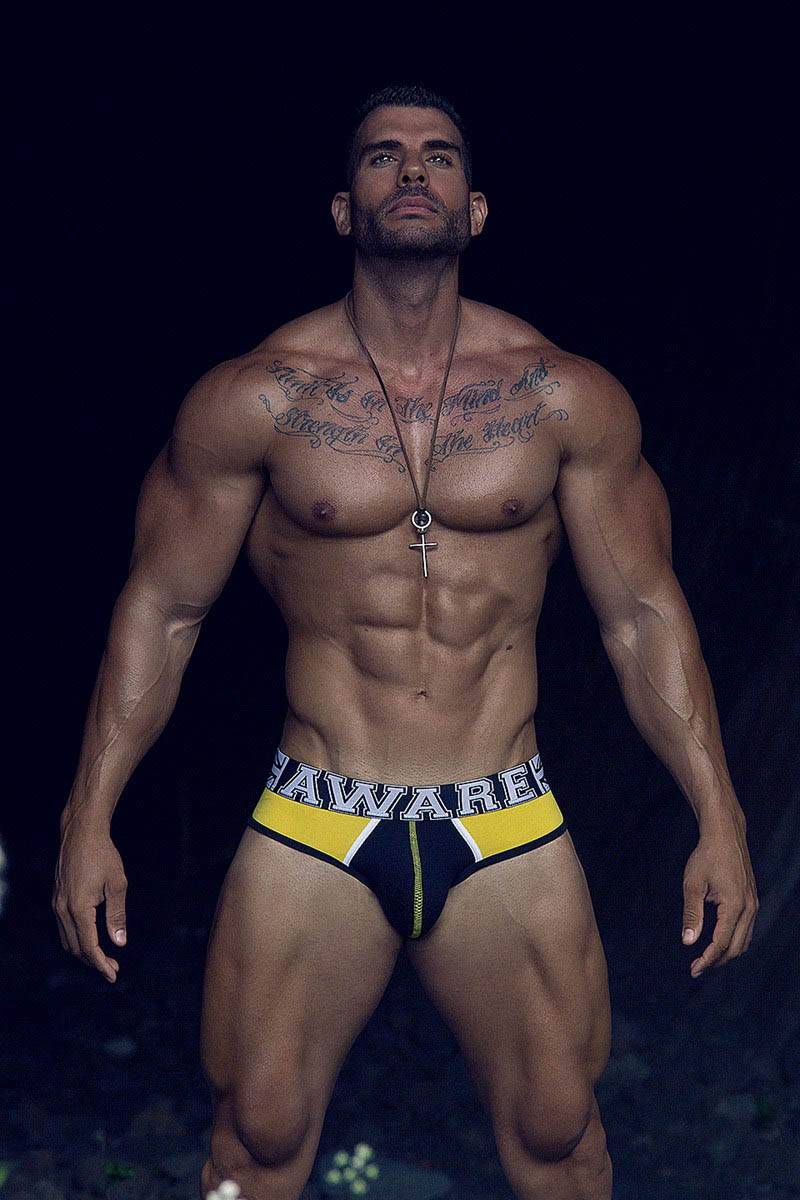 ADRIÁN