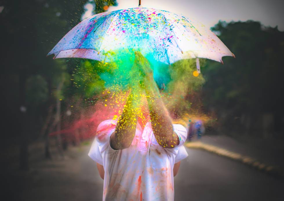 diskriminierung - regenbogen schirm divya-agrawal-unsplash cc0.jpg
