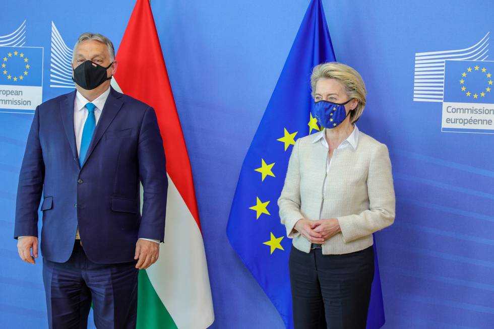 Orbán, von der Leyen, EU