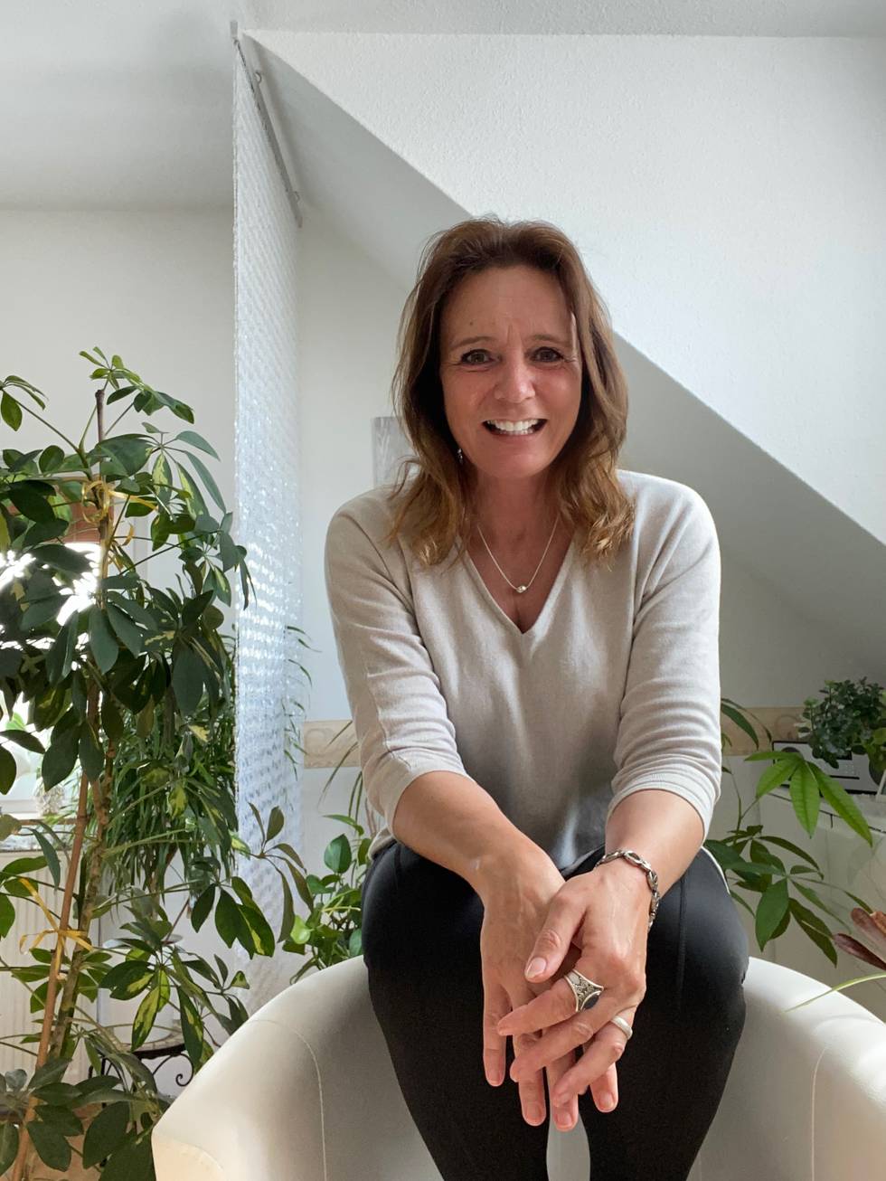 Sabine von Almen 980FE0EA-CD2F-45C3-8477-DF600596BD8E_Facetune_28-04-2021-16-20-02.jpeg