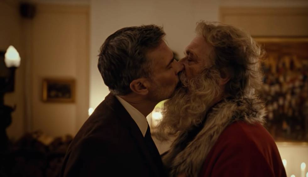 posten-ad-xmas-2021-gay-santa-te.jpg