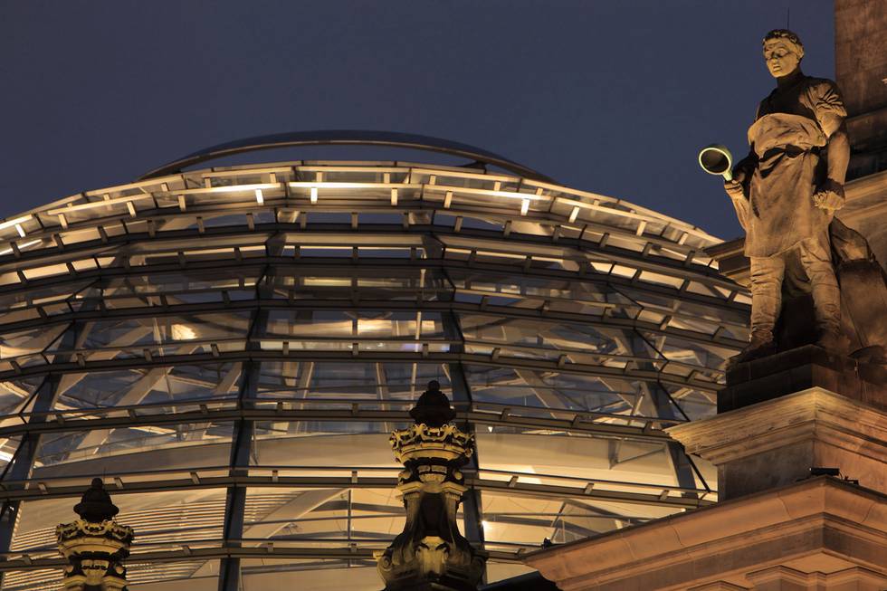 reichstag_kuppel_foto_manuel_cohen_afp.jpeg