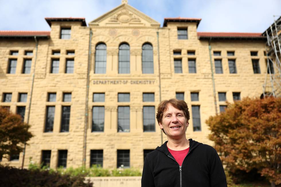 US-DR.-CAROLYN-R.-BERTOZZI-OF-STANFORD-UNIVERSITY-JOINTLY-WINS-N