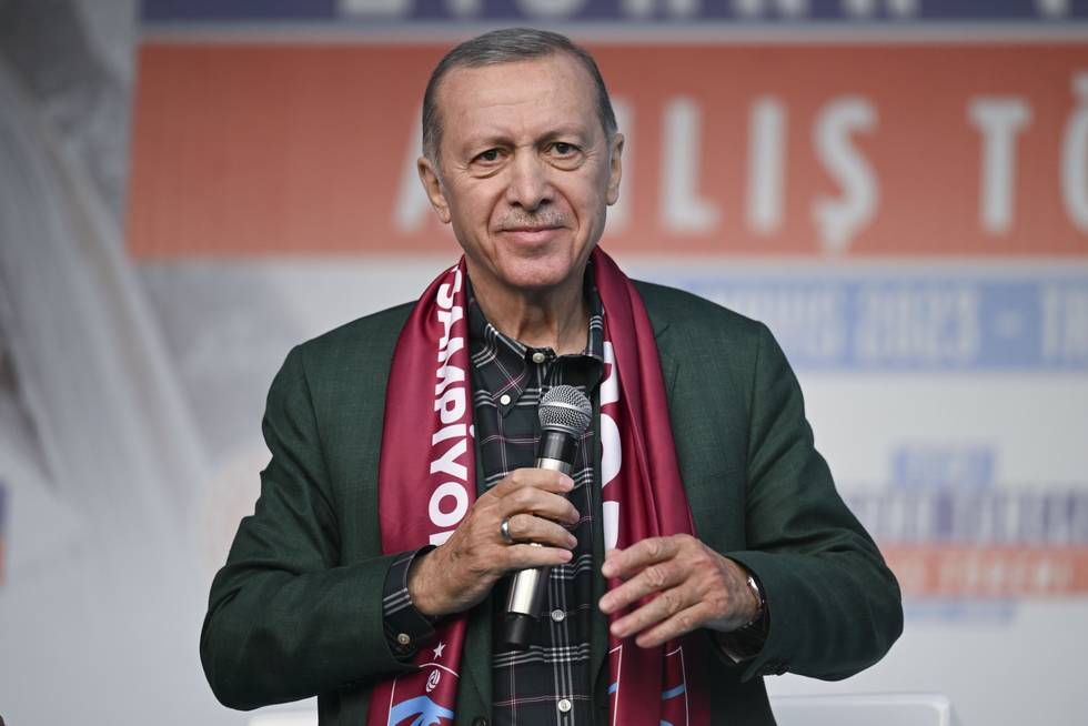 erdogan_foto_Emin_Sansar_Anadolu_Agency_afp.jpg