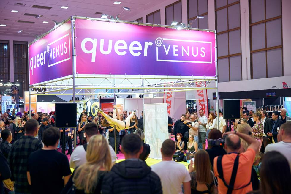 23-10-28-QueerSpace@VENUS-GODENSCHWEGER-PHOTOGRAPHY-0679-MedRes.jpg